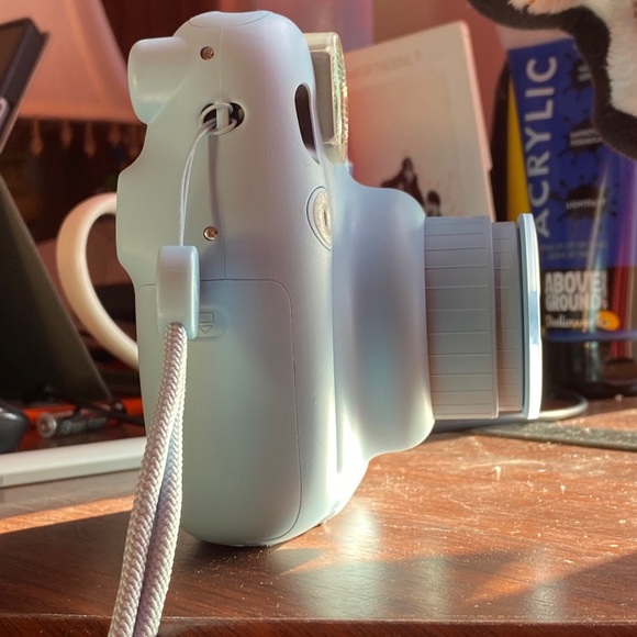 Instax Mini 11 - Picture 2 of 2